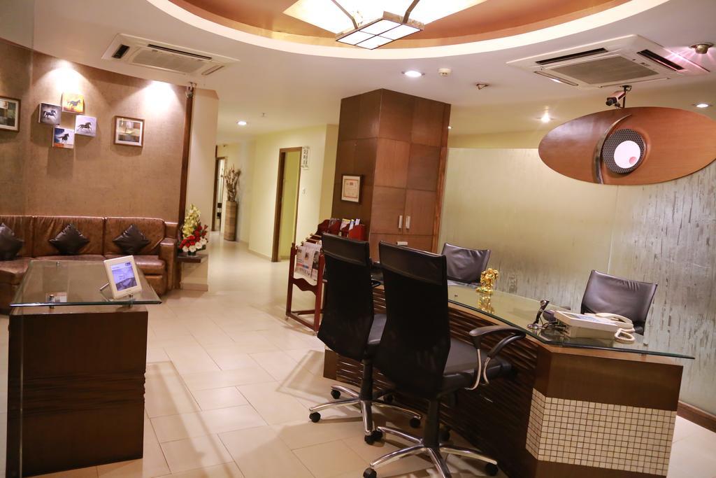The Platinum, Boutique Business Hotel Hyderabad Exterior photo