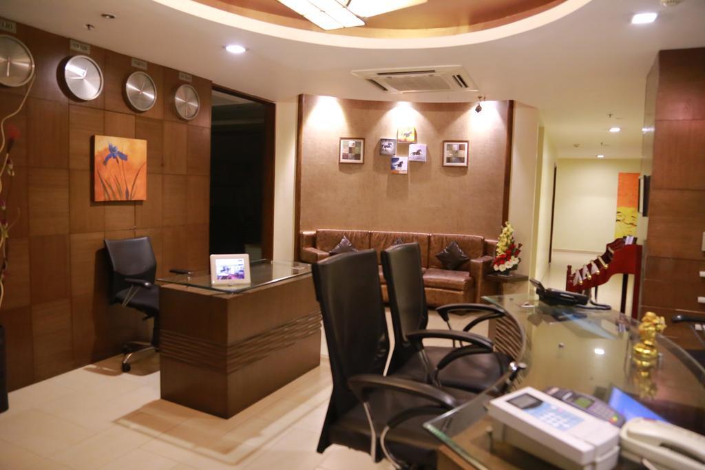 The Platinum, Boutique Business Hotel Hyderabad Exterior photo