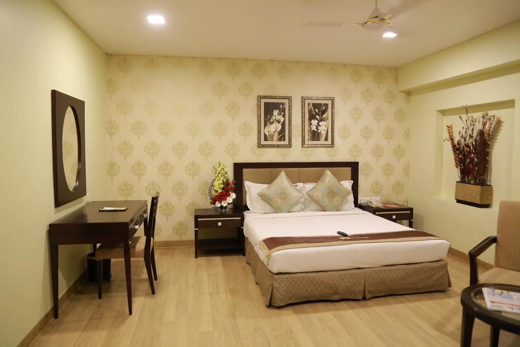The Platinum, Boutique Business Hotel Hyderabad Exterior photo