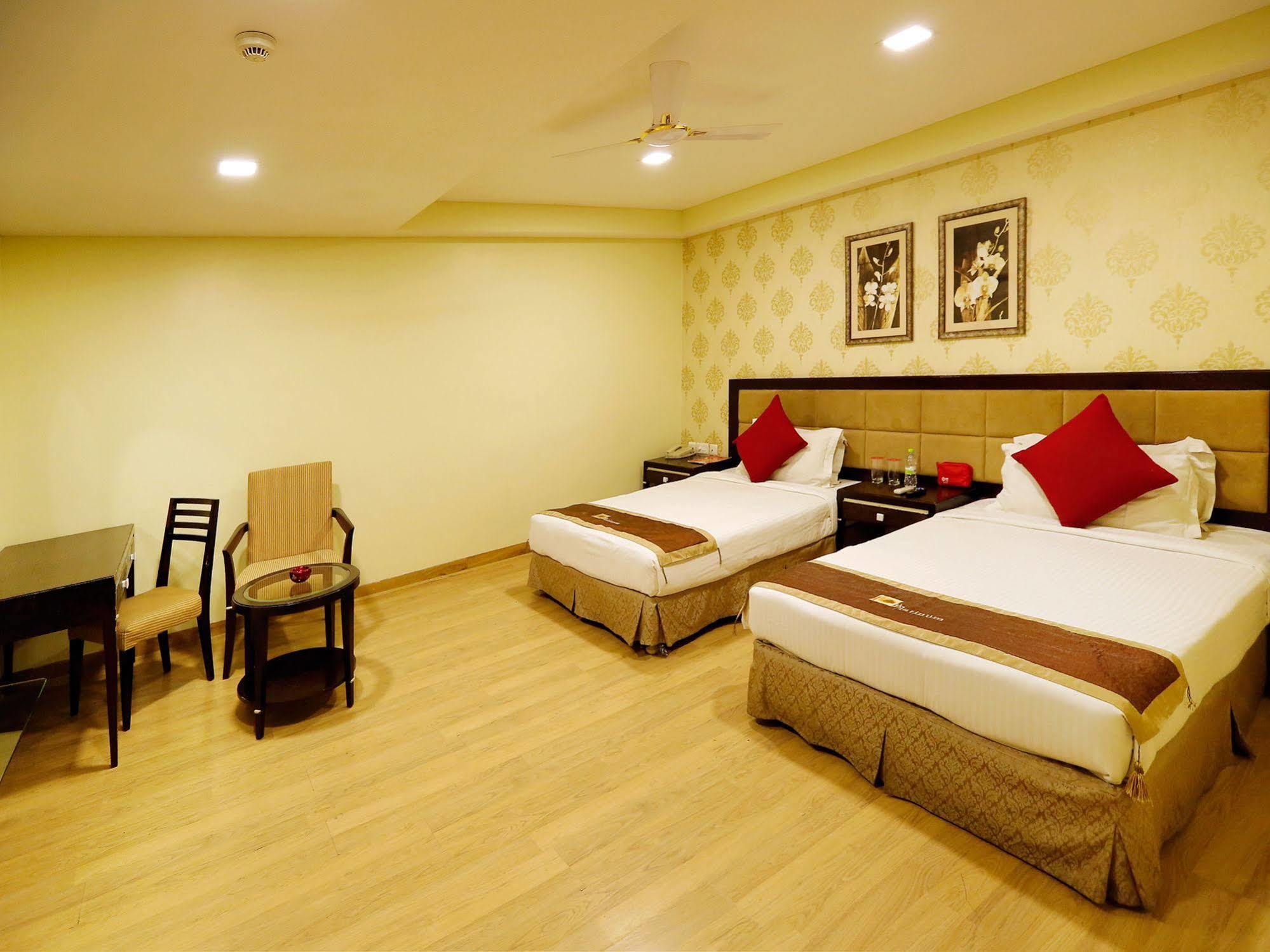 The Platinum, Boutique Business Hotel Hyderabad Exterior photo